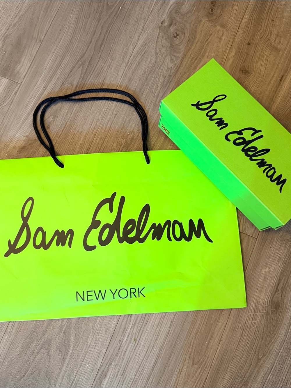 SAM EDELMAN Shoe Box + Shopping Bag + Tissue